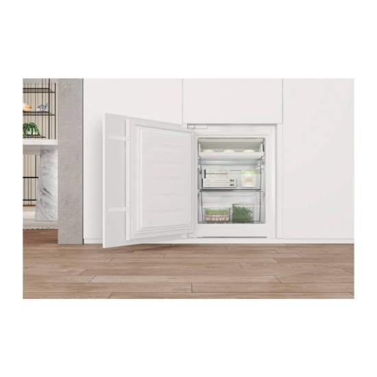Холодильник Whirlpool WHC20T352 Холодильник Whirlpool WHC20T352
